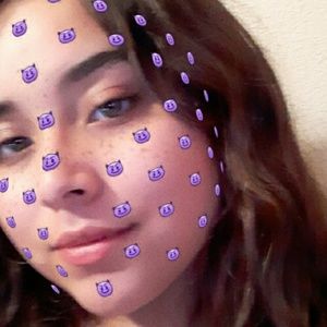 Meet your Posher, Abigail